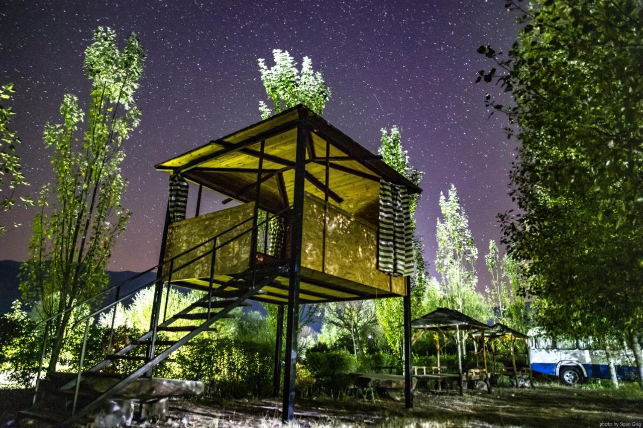 Crossway Camping Yeghegnadzor Екстер'єр фото
